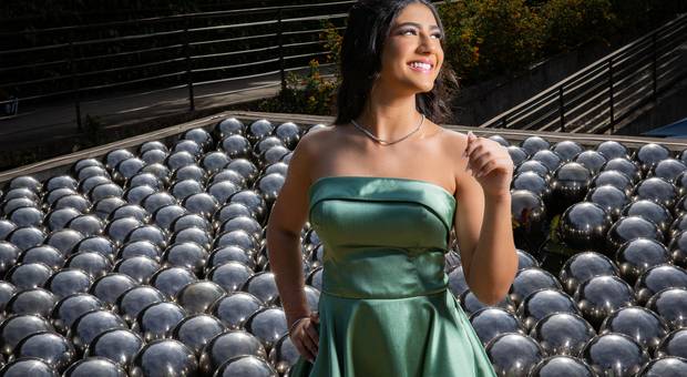 Debutante  de Maria Cecília  | Debutante 