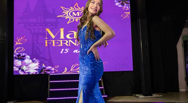 Debutante  de Maria Fernanda | 15 Anos