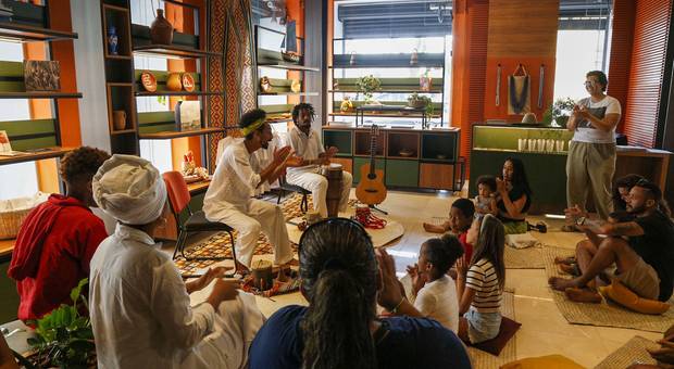 Fotos de Projeto Sòró - Contando e Ouvindo histórias com Anderson Barreto