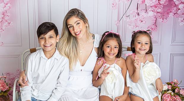 Especiais 2024 de Ensaio dia das Mães 2024 - Camila Portela