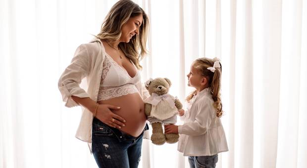 Gestante de Gabriela, Martin e Lauren | espera pela Elis