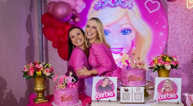 ANIVERSÁRIO ADULTO de ANIVERSÁRIO FLÁVIA E FABI JORDÃO