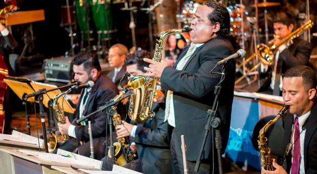 Espetáculos e Shows de  Concerto Amazônia Jazz Band no Teatro da Paz - 02/19