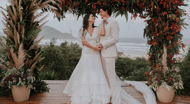 Casamento de Destination Wedding Bárbara e Henrique | Praia do Rosa - SC