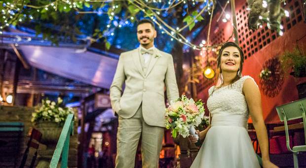 Casamentos de Caroline + Vinicius / Espaço Quintal