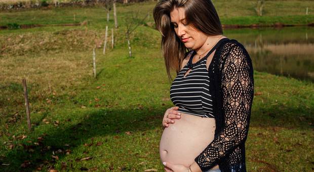 Gestante de SIMONE EICH - ACOMPANHAMENTO II