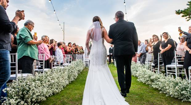 Casamentos de Gabi e John