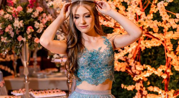 Festa de 15 Anos  de A Festa de 15 Anos - Valentina Heck