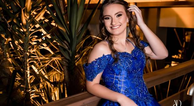 Festa de 15 Anos  de A Festa de 15 Anos - Carol Belegante