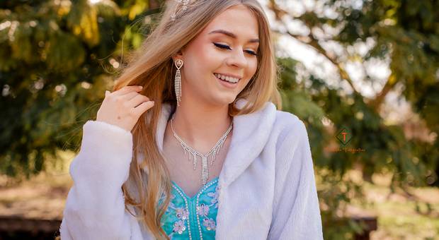 Book de 15 Anos de Book de 15 Anos - Eduarda Heck