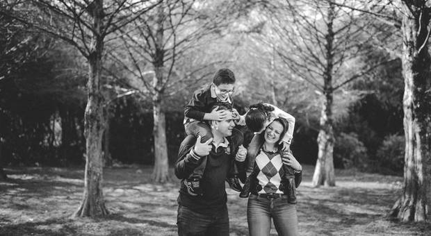 Famílias de LAURA, DANIEL, LUIZ E PRISCILA