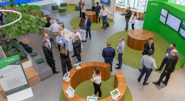 EVENTOS CORPORATIVOS de Evento Corporativo - Schneider Electric