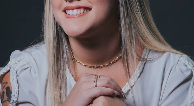 Fotos Corporativas de Thais Scotti