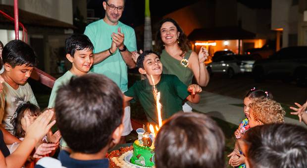 Celebrando a Vida de Festa Acampamento do Guga