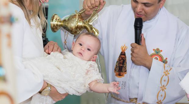 Sorrisos de criança de O batizado da Nina