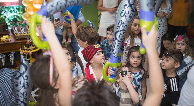 Sorrisos de criança de Capitão Gabriel- 5 anos de aventura
