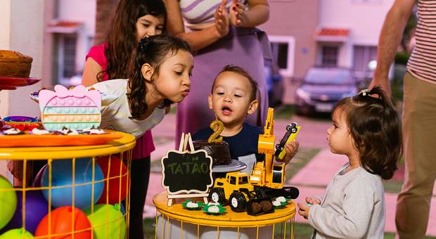 Vai ter só um Bolinho de Manu e Miguel: parabéns em dose dupla! 
