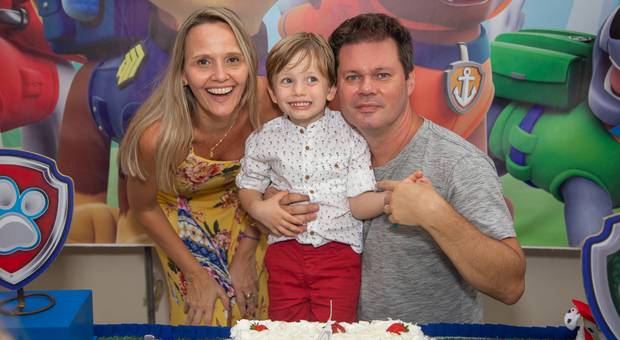 Família de Nicolau 4 anos