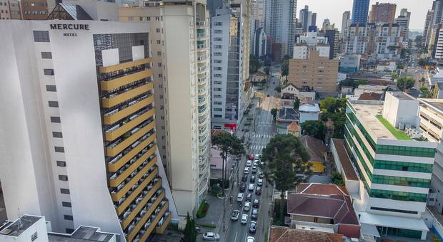 Hotelaria & Resorts de MERCURE CURITIBA