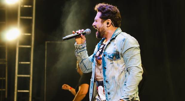 Musica  de Art Luz - Estrurura Show Rosa de Saron