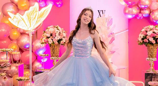15 anos de Aniversário XV Anos - Gabriela