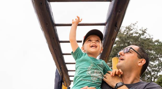 FAMILIA de MANHÃ NA PRACINHA