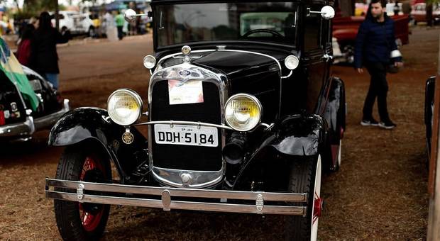 Eventos de Encontro e Exposição de Carros Antigos Jaú