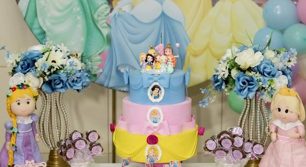 Aniversário de Mirella Conta 1 Aninho