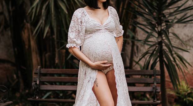 Pregnancy de Ensaio maravilhoso da Helena no forninho ♥