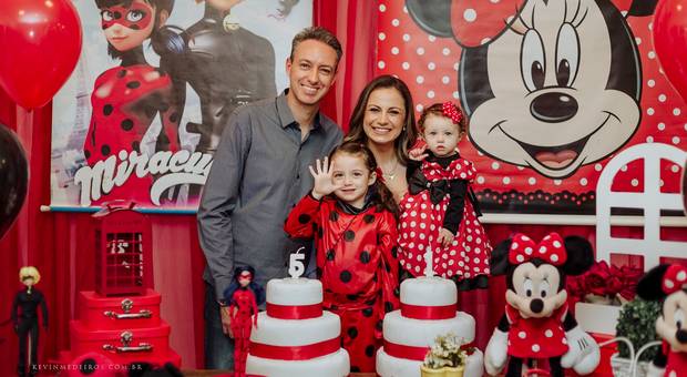 Festa Infantil de Luiza e Laura - 5 e 1 aninho