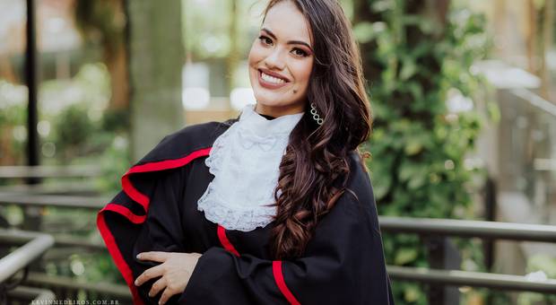 Ensaio Formatura de Morgana A. - Direito - Uniritter