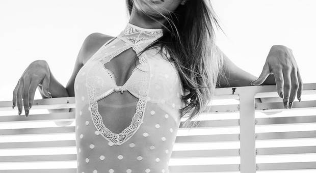 Ensaios Sensuais & Internos de Ensaio Letícia