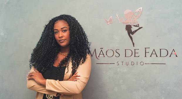 Ensaio Corporativo  de Ensaio Corporativo - Larissa