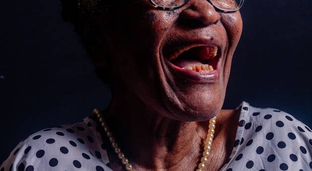 Ensaio Corporativo  de Ensaio Corporativo da poetisa  Maria - Seropédica - RJ