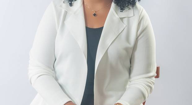 Ensaio Corporativo  de Ensaio Corporativo - Poliana - MC Photo Studio - Seropédica - RJ