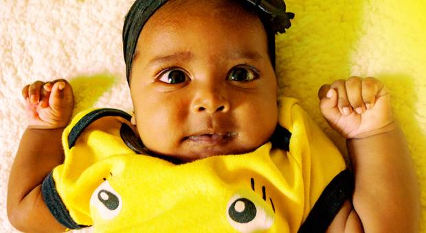 Ensaio Infantil de Acompanhamento Infantil Lavinia 2 Meses