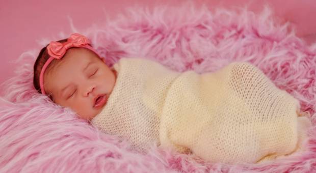 Newborn de Ensaio Newborn - Mikaela