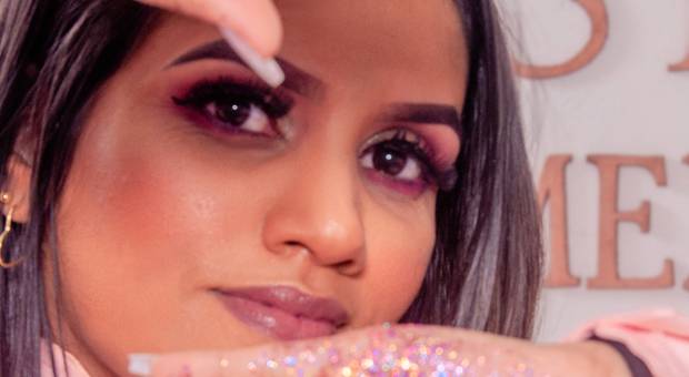 Ensaio Corporativo  de Ensaio Corporativo - Samela