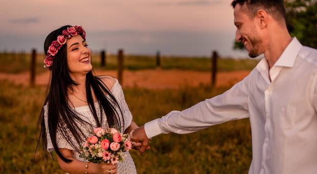 Ensaios Pré-Casamentos  de Fotografia de Casal - Ensaio Pré Casamento - LIVIA E WALLESSON