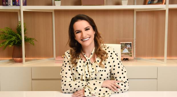 Retrato Corporativo de Ana Flávia Carpes - Médica Ginecologista e Obstreta