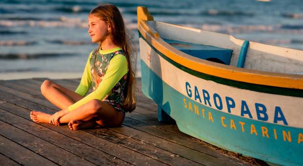 Ensaio de Maria Clara no seu quintal favorito
