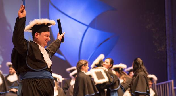 Formatura de Délcio - Recursos Humanos