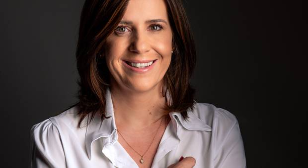 Retrato Corporativo de Carmen Weiss