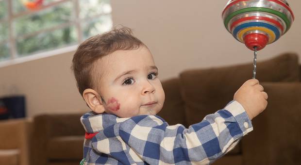 Infantil e Família de Festa de 1 ano do Antônio