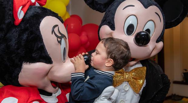 Infantil e Família de Festa de Aniversário do Eduardo