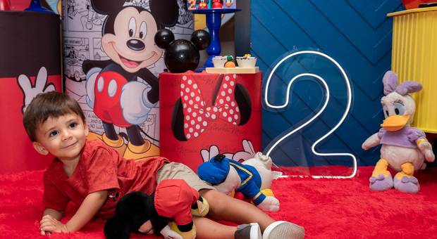 Infantil e Família de Festa do Mickey do Joaquim