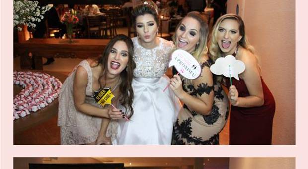 Totem/Cabine de Jade e Guilherme Totem