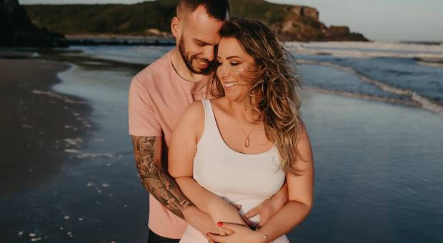 Pré Casamento de Pré Casamento na Praia da Guarita em Torres | Pamela e Henrique