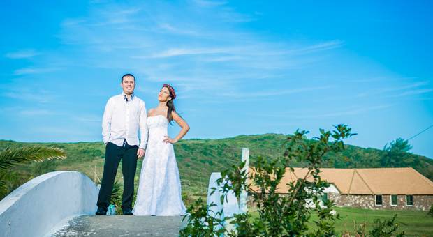 TRASH THE DRESS de Trash the dress em Torres RS – Ebraim & Thanaya