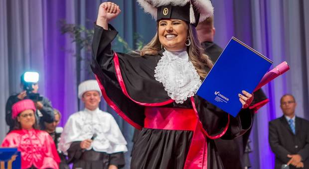 FORMATURAS de Formatura na Unisinos em São Leopoldo – Luana